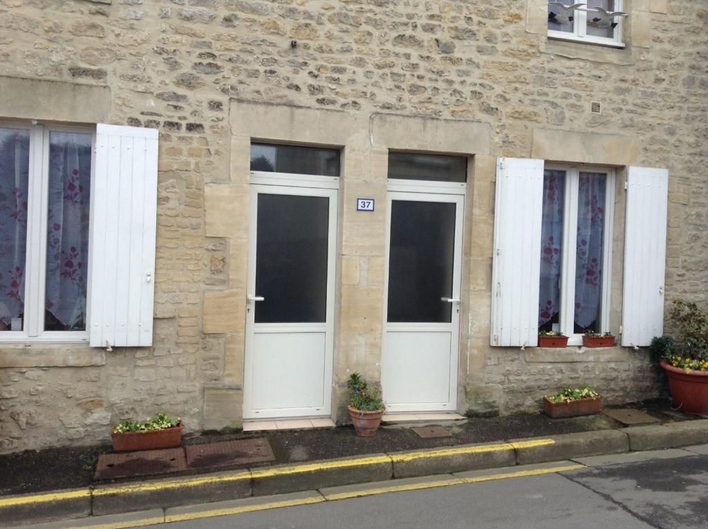 Gites De Mer Port-en-Bessin-Huppain Exterior photo
