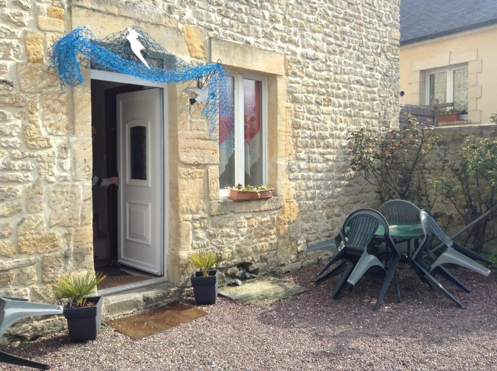 Gites De Mer Port-en-Bessin-Huppain Exterior photo